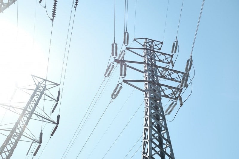Capacitor Application in Transmission and Distribution system