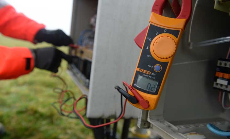 Selection and operation of high-pressure cables